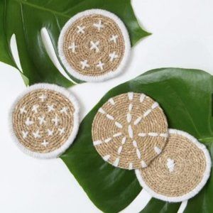 Bloomingville Round Hand-Embroidered Bohemian Seagrass, White Woven Coasters